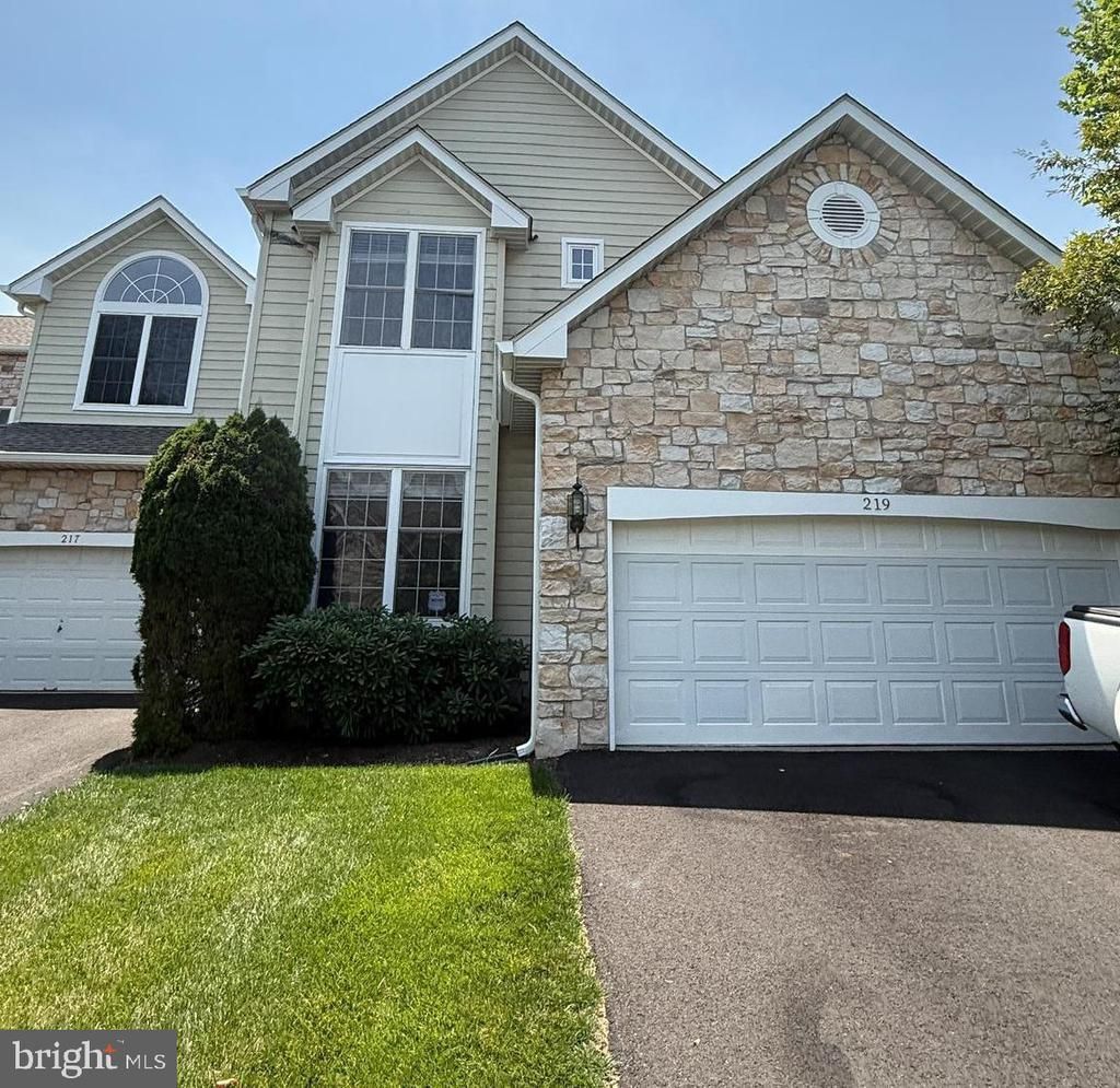 219 BIRKDALE DRIVE, BLUE BELL, PA 19422