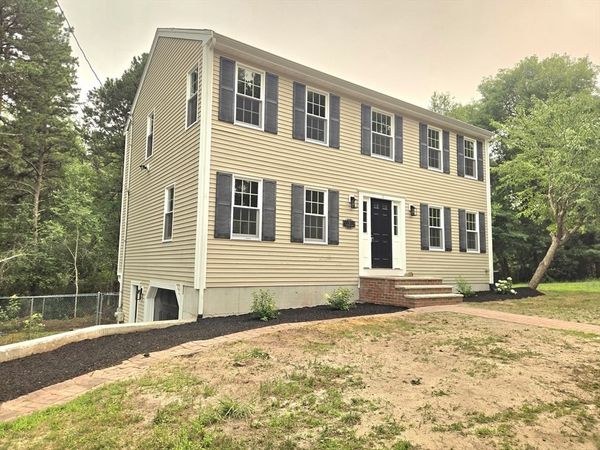 3 Sandpiper Ln, Plymouth, MA 02360