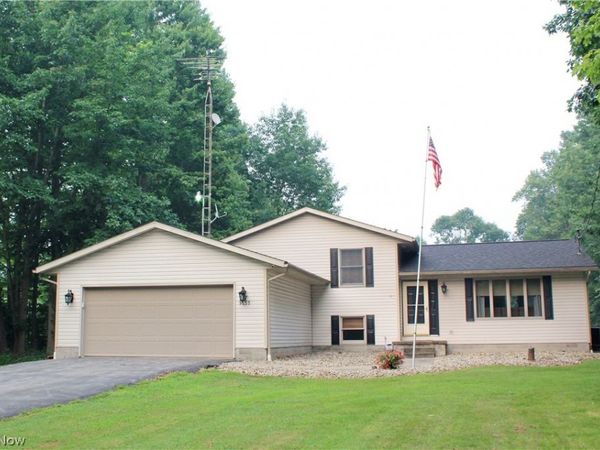 9555 S Salem Warren Road , Salem, OH 44460