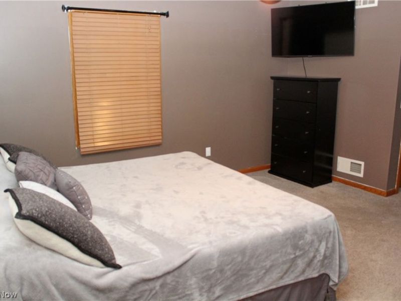 9555 S Salem Warren Road, Salem, OH 44460 Photo 20