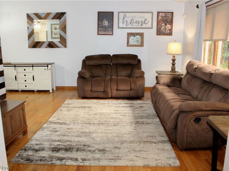 9555 S Salem Warren Road, Salem, OH 44460 Photo 5