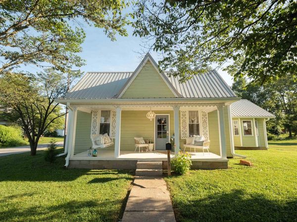380 W Vincennes Street, Orleans, IN 47452