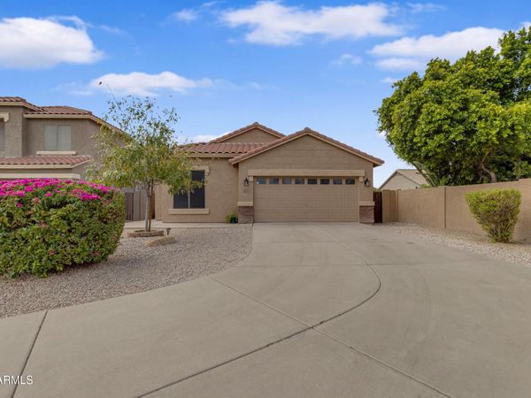 1121 E RANCH Court, Gilbert, AZ 85296