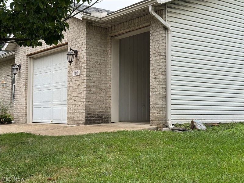 101 Brambly Hedge Drive, Millersburg, OH 44654 Photo 2
