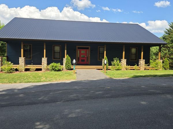 3369 Robeson Rd, Sevierville, TN 37862