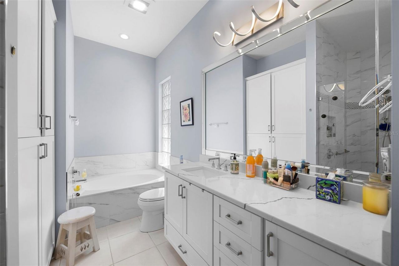 5735 Wilena Place, Sarasota, FL 34238 Photo