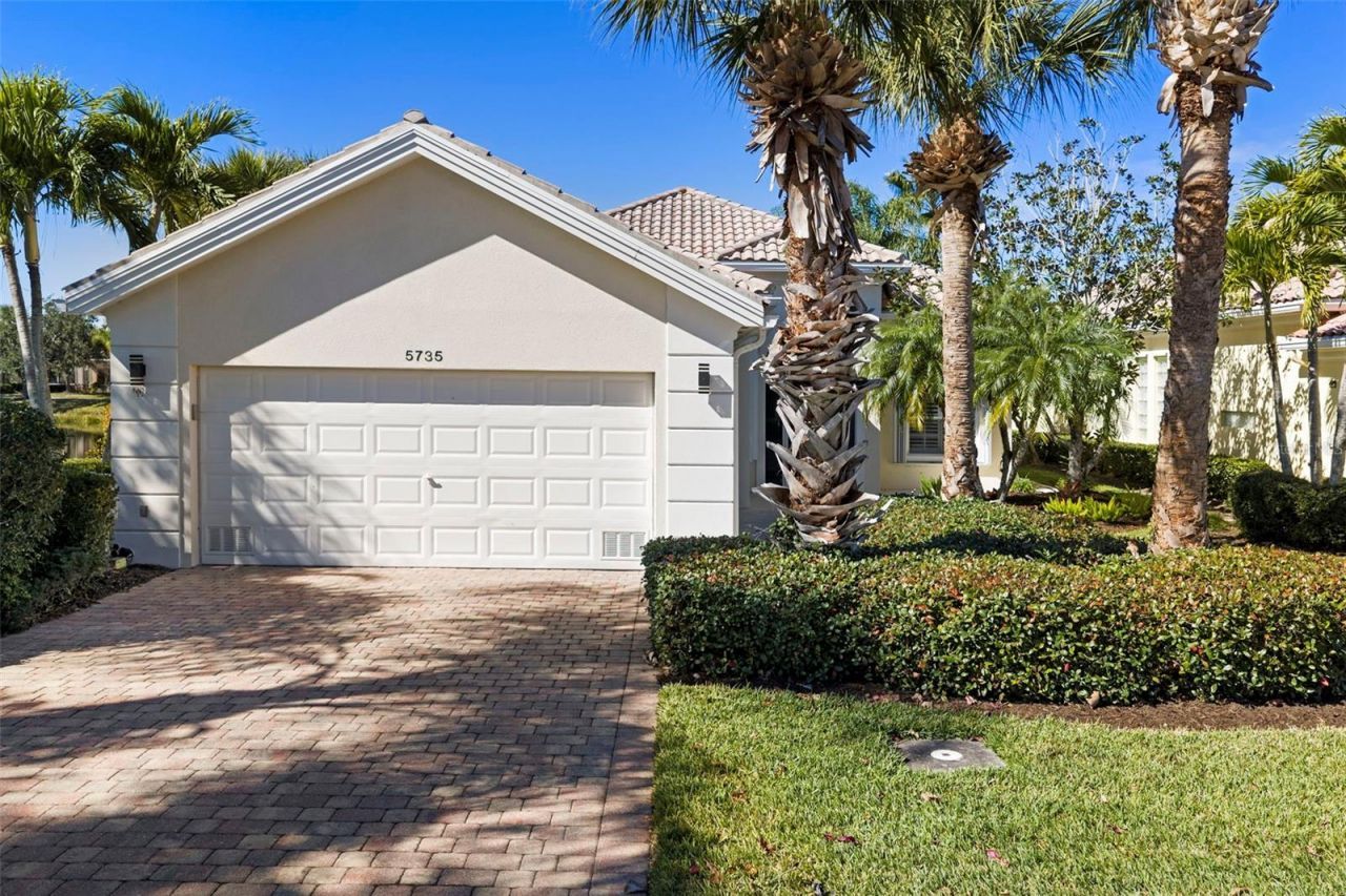 5735 Wilena Place, Sarasota, FL 34238 Photo