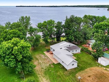 45327 Point Walk, Isle, MN 56342