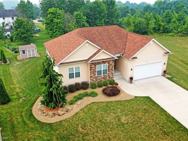 6460 Bay Meadow Court, Youngstown, OH 44515 Photo 2