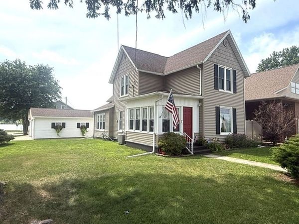 616 Elk Street, Sabula, IA 52070