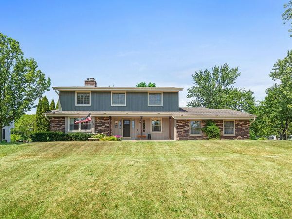 W177S7765 Kristin Dr, Muskego, WI 53150