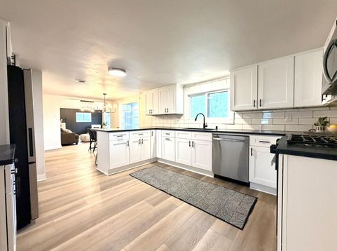 Main Photo