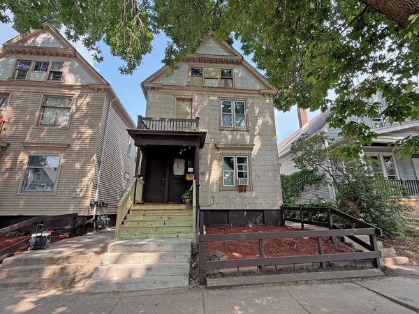 1560 S 24th St, Unit 1562, Milwaukee, WI 53204