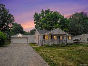 5104 Esta Drive, Genesee Township, Mi 48506