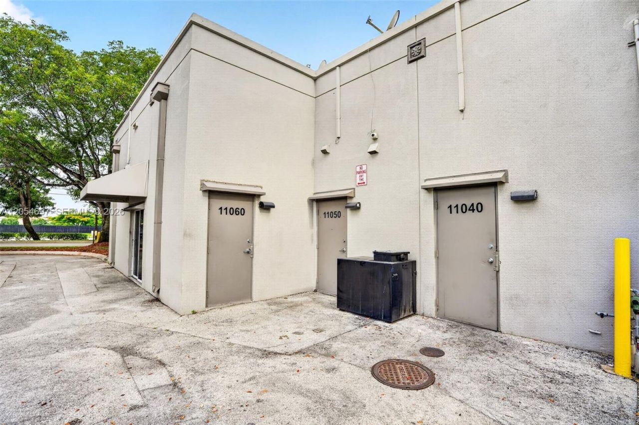 11040 Pembroke Road, Miramar, FL 33025 Photo