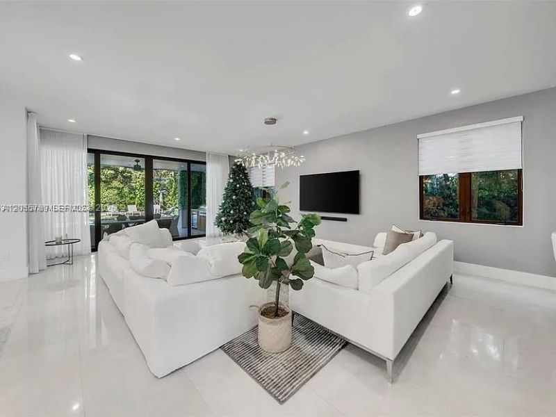Please Call For Address, Miami, FL 33133 Photo