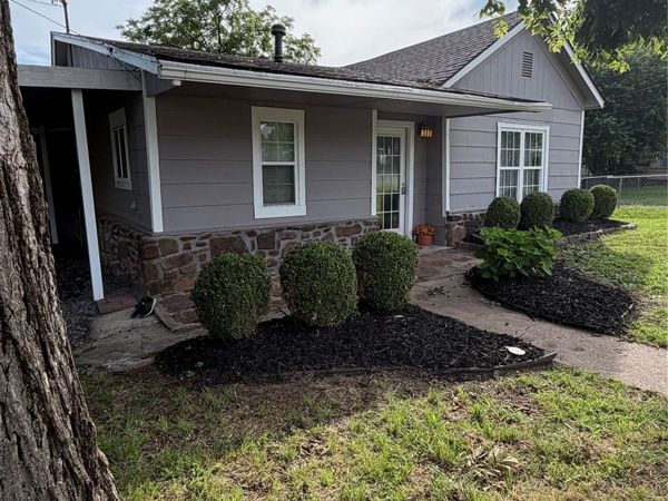 223 N Lee Street , Fort Gibson, OK 74434