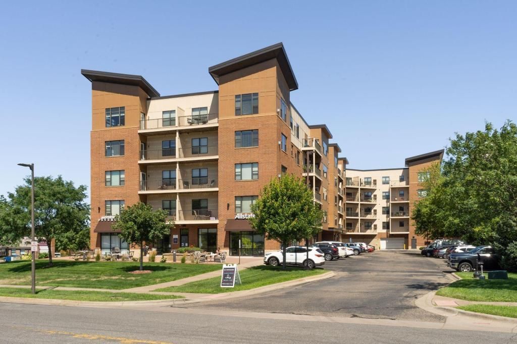 1155 Ford Road, Unit 405, Saint Louis Park, MN 55426 Main Photo
