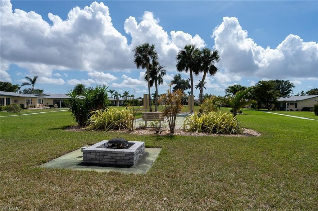 5560 Westwind Ln, Fort Myers, FL 33919 Photo