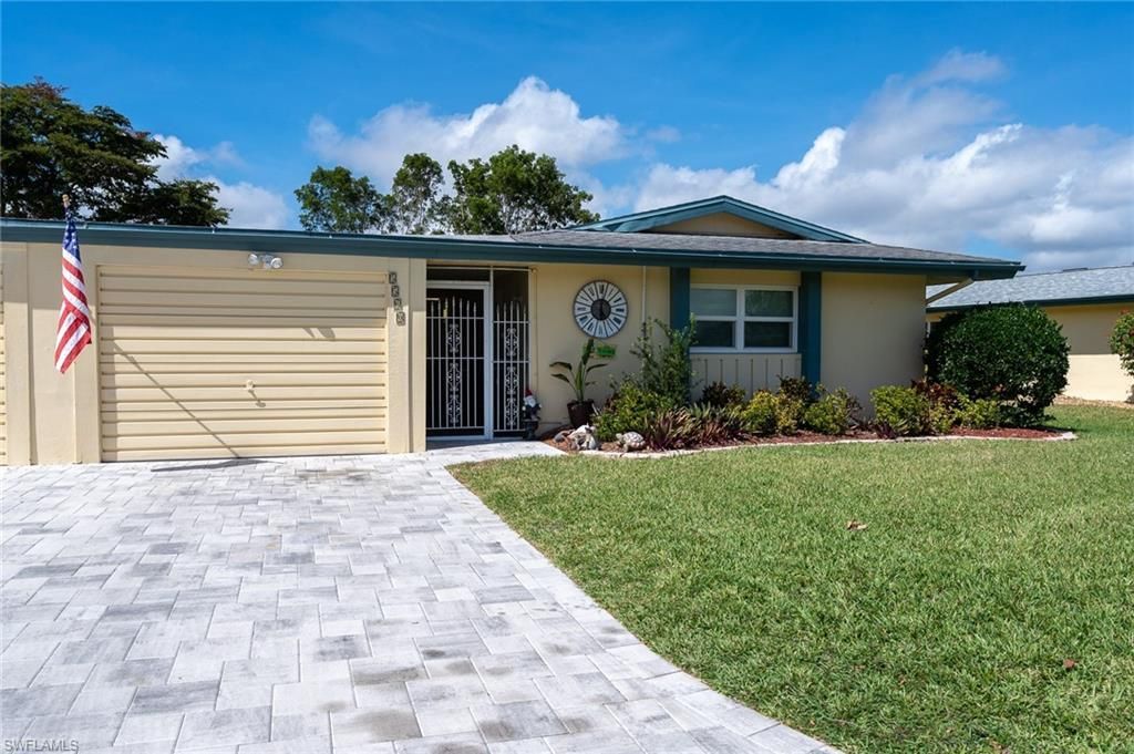 5560 Westwind Ln, Fort Myers, FL 33919 Photo