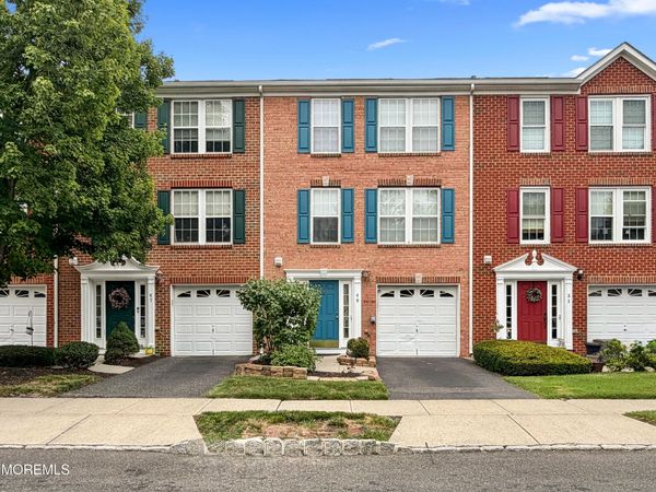 49 Abby Road, Farmingdale, NJ 07727