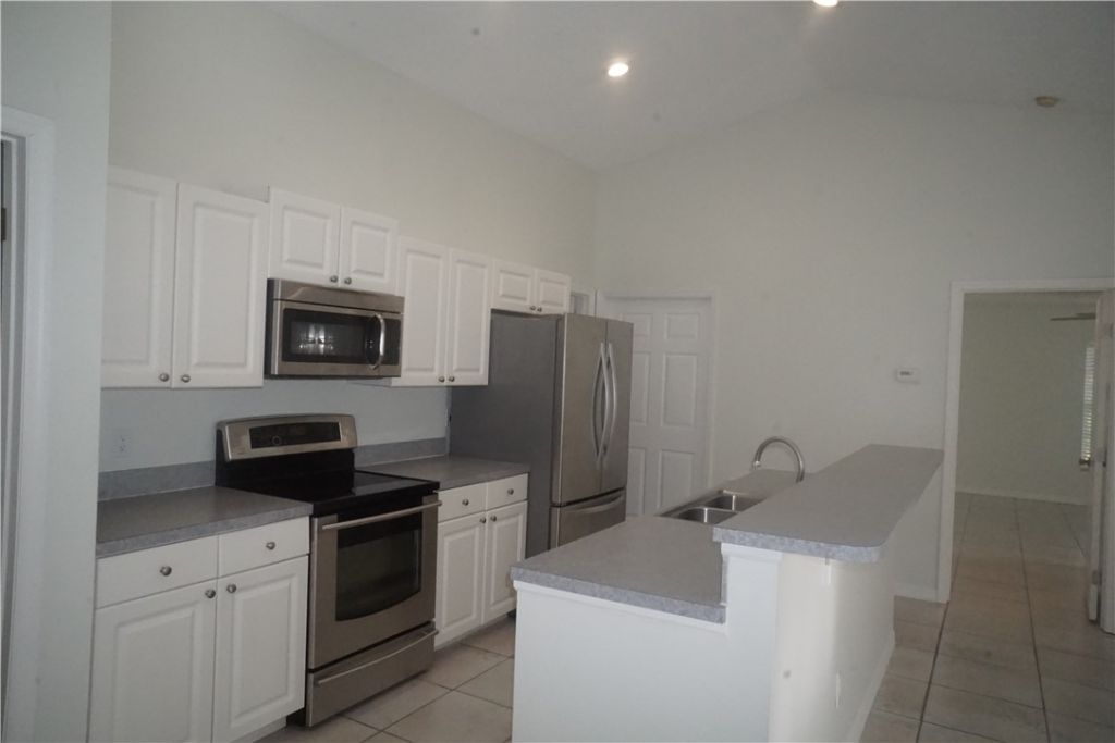 8455 Hart Avenue, Sebastian, FL 32958 Photo