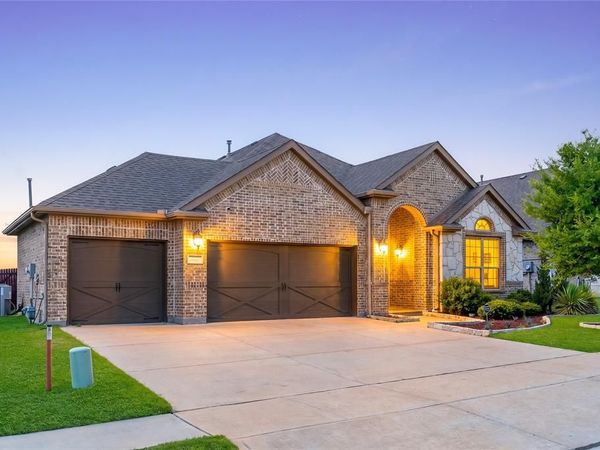 1303 Axis Deer Road , Arlington, TX 76002