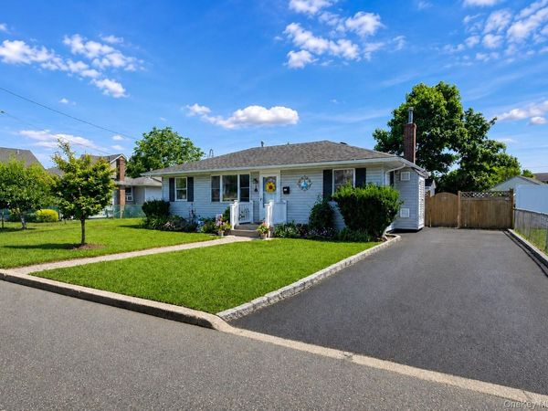8 Harrison Street, Patchogue, NY 11772