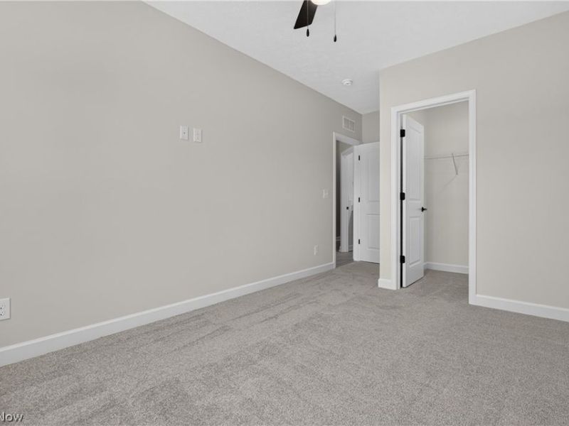 469 Harbor Lane, Lorain, OH 44052 Photo 28