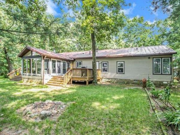 7884 S Spruce Avenue, Newaygo, MI 49337