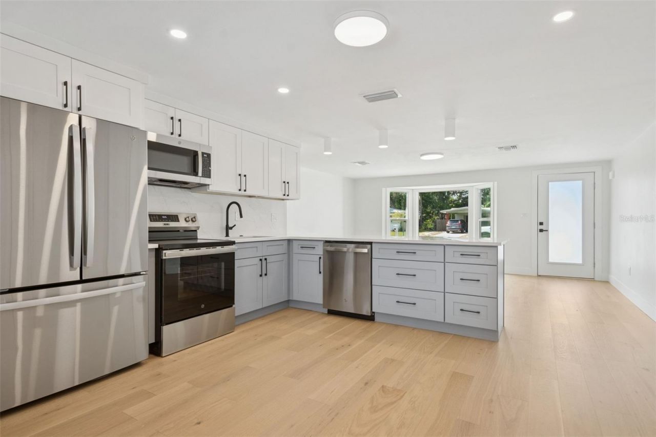 2655 Bay Street , Sarasota, FL 34237 Photo