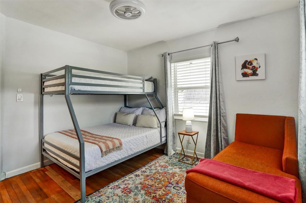 7716 Dartmouth Avenue N, Saint Petersburg, FL 33710 Photo