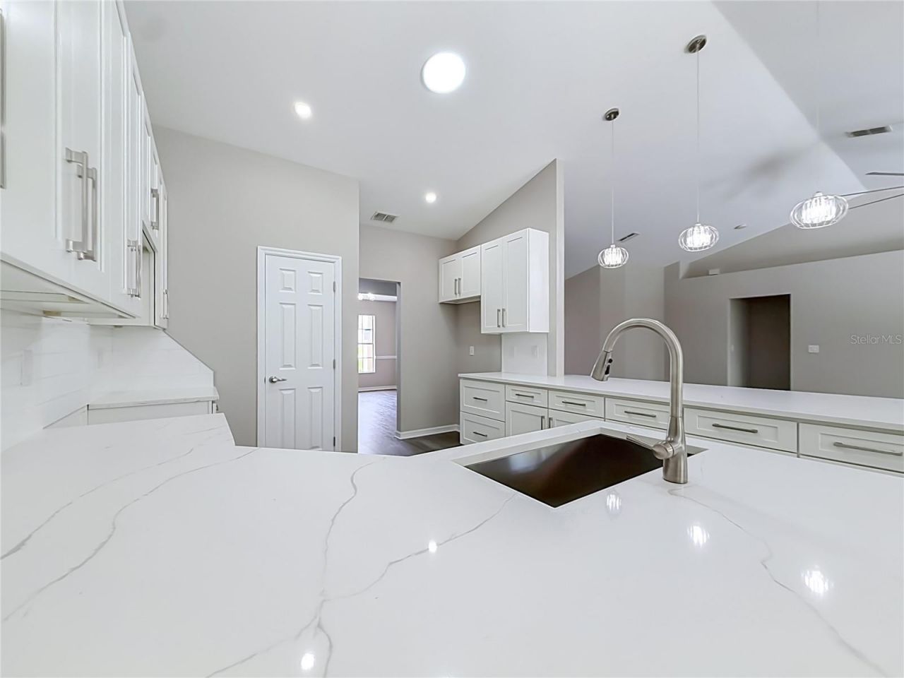 213 Linder Drive , Homosassa, FL 34446 Photo