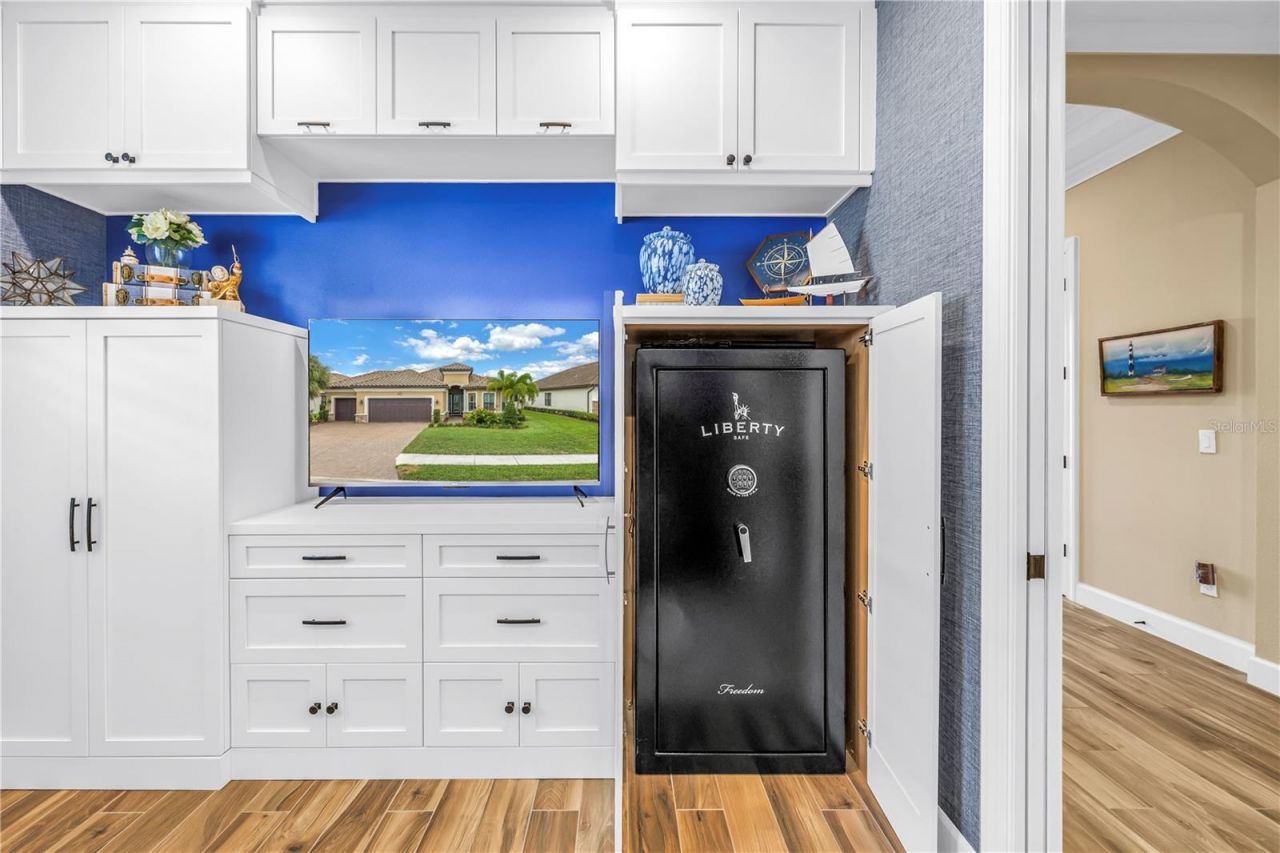 9912 Batchelder Terrace, Palmetto, FL 34221 Photo