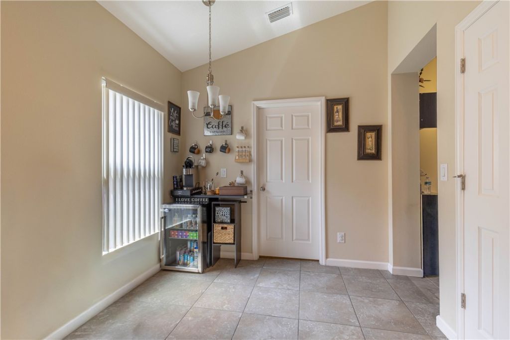 8195 Westfield Circle, Vero Beach, FL 32966 Photo