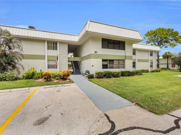 2302 Sunrise Boulevard , Unit 209, Fort Pierce, FL 34982