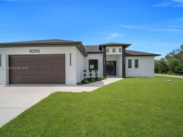 4200 17th ST SW , Lehigh Acres, FL 33976