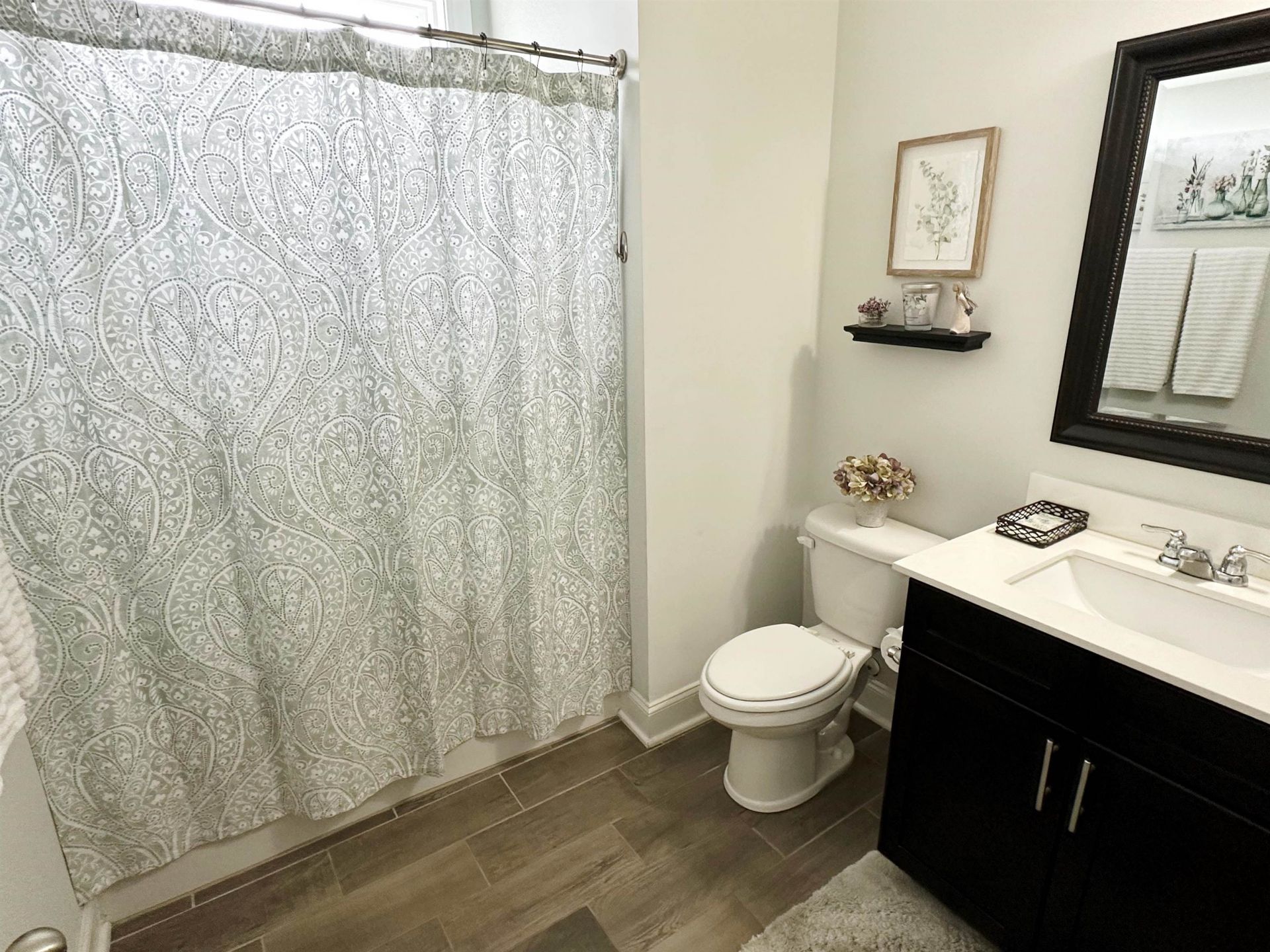 4627 Planters Row Way Photo 17