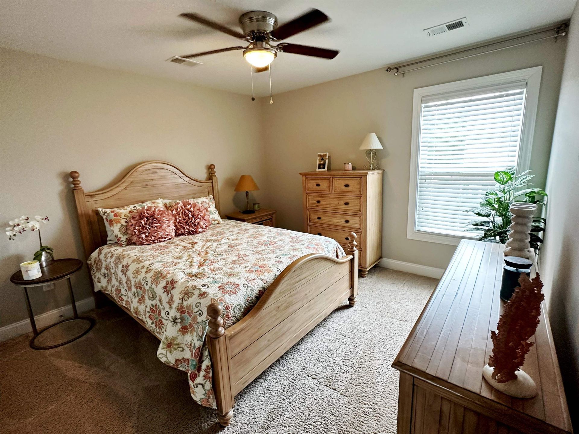 4627 Planters Row Way Photo 20