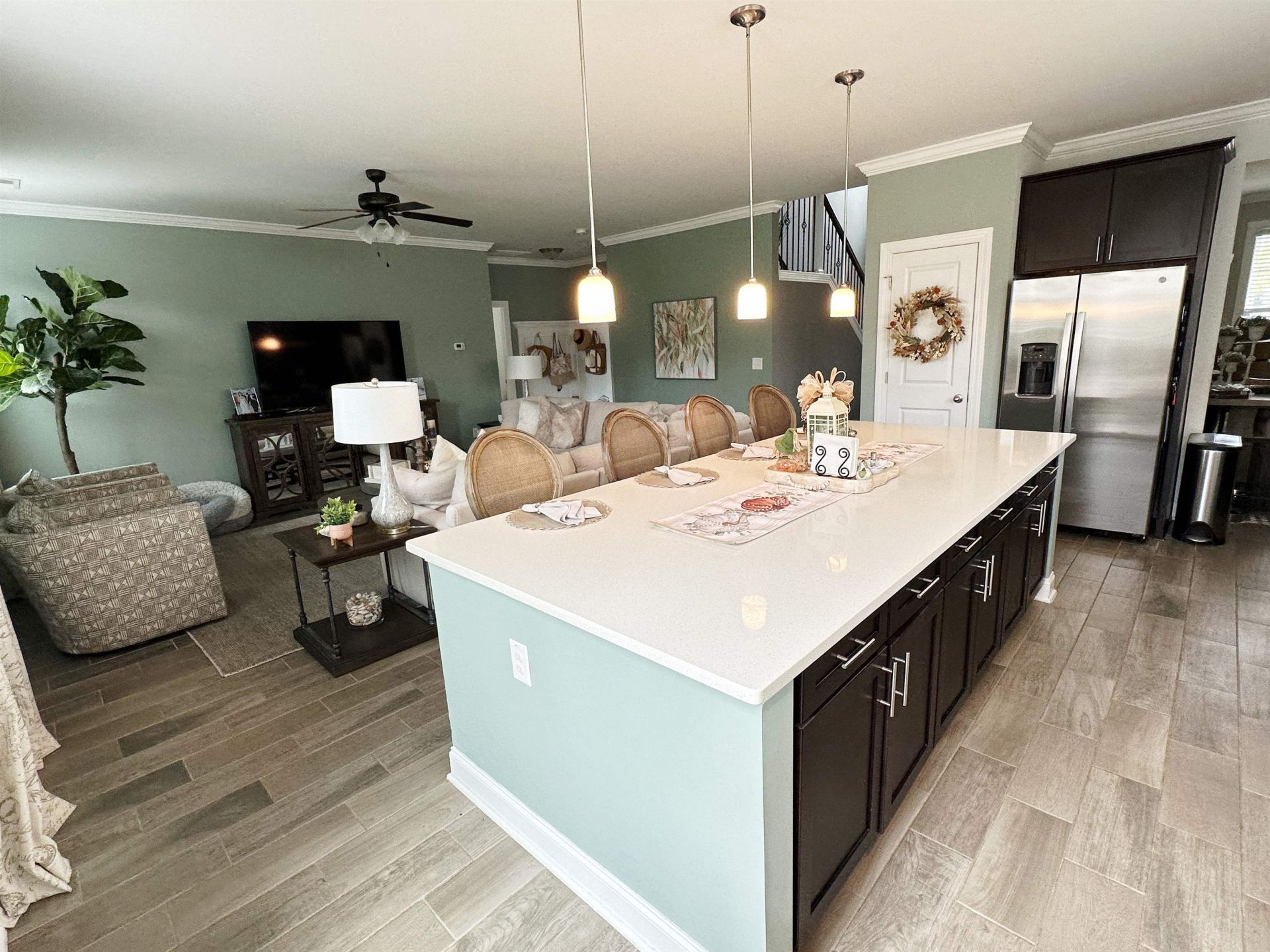 4627 Planters Row Way Photo 8