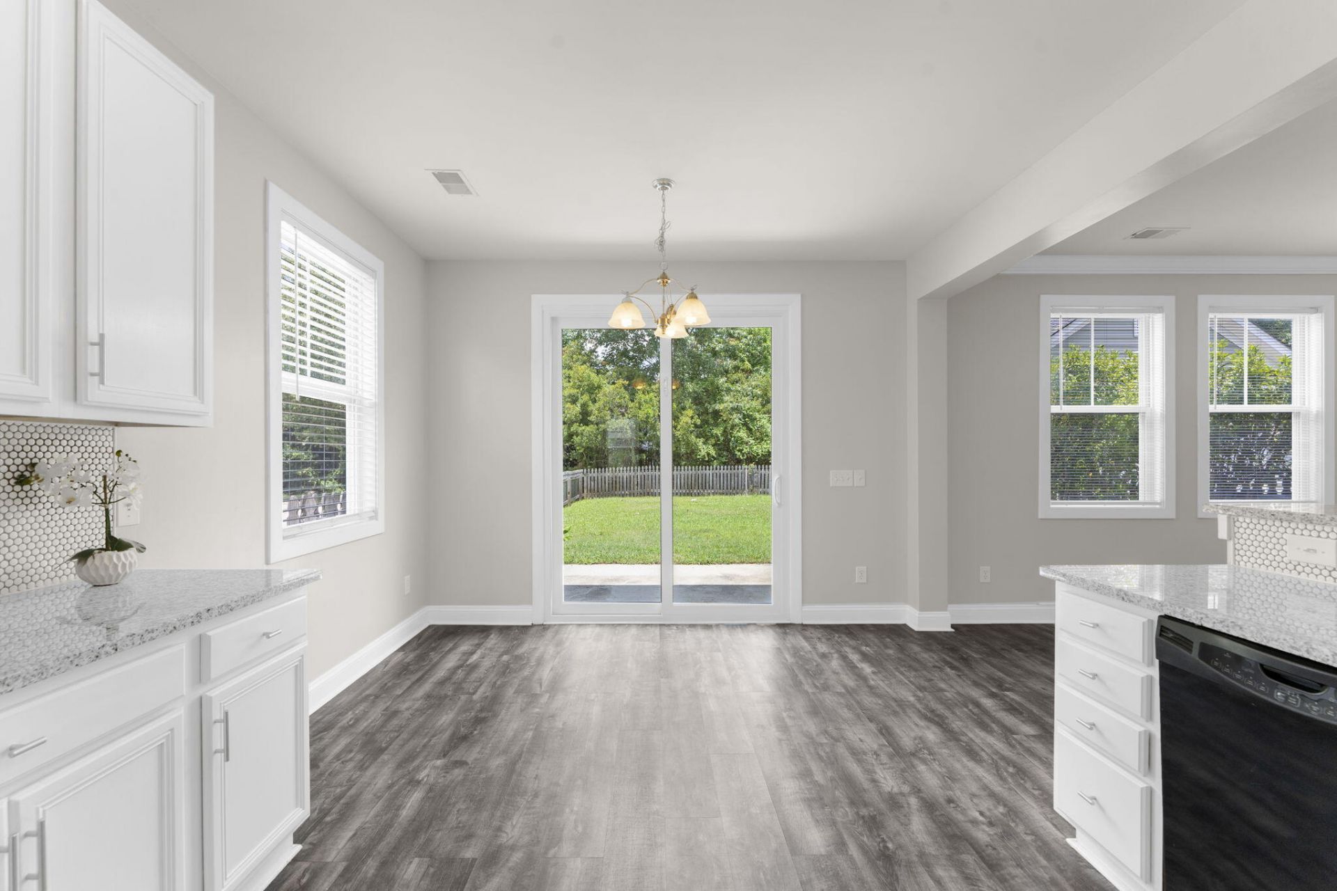 114 Pavilion Street Photo 21
