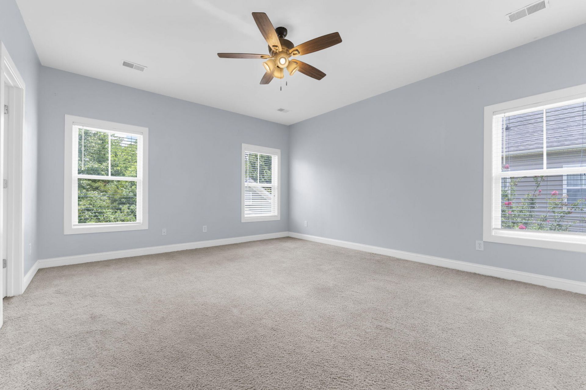 114 Pavilion Street Photo 26