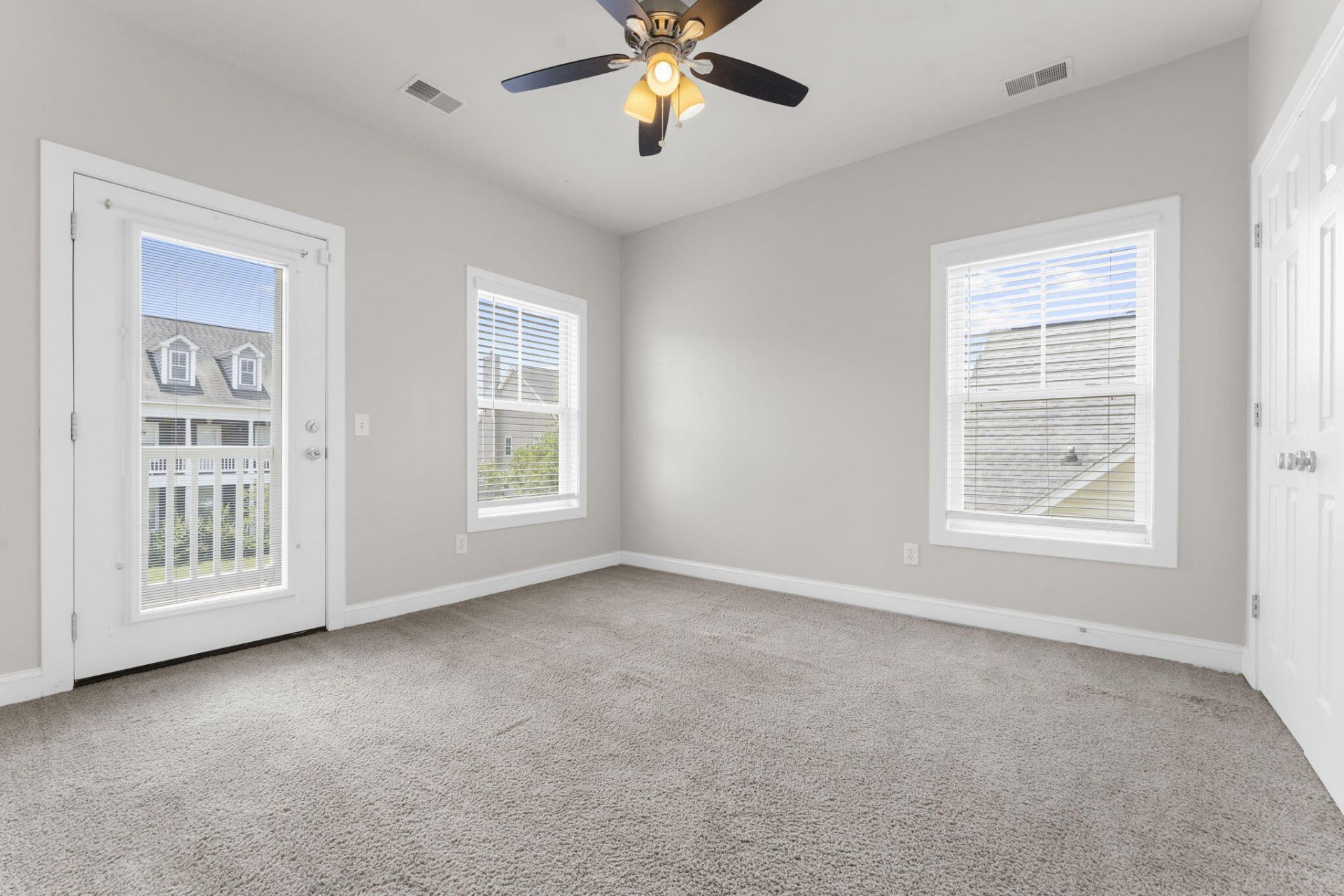 114 Pavilion Street Photo 35