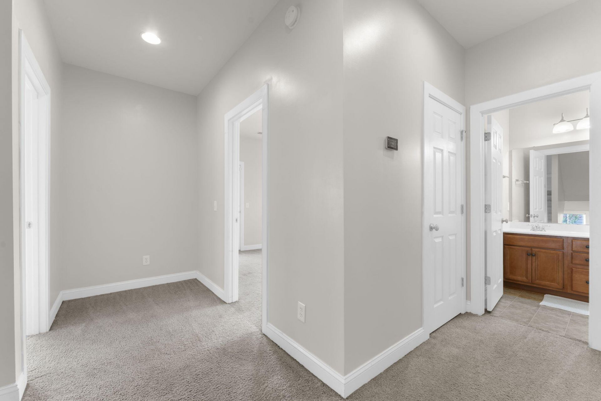 114 Pavilion Street Photo 38