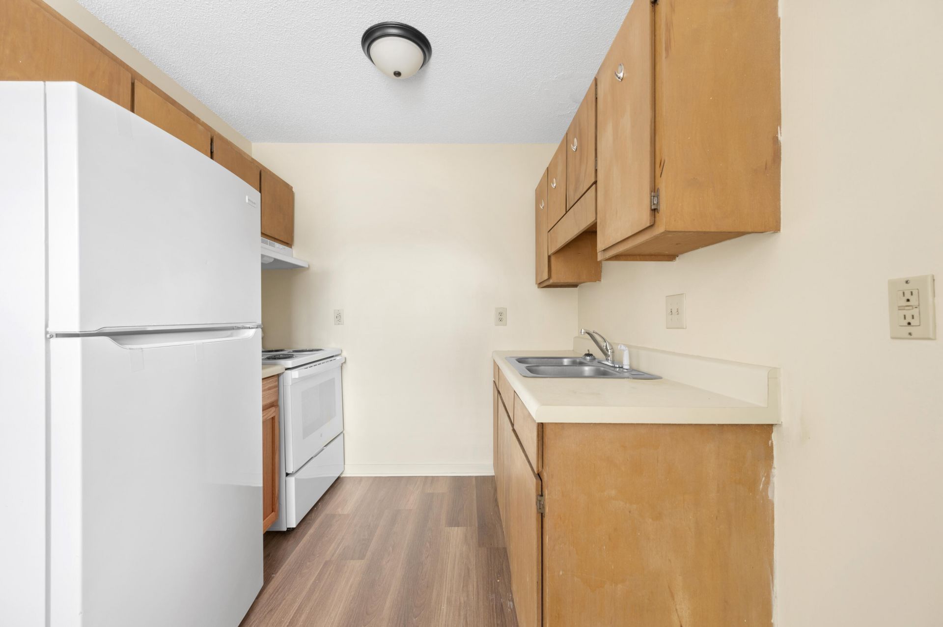 1202 Bexley Street Photo 4
