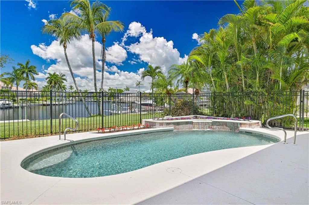 5514 Merlyn Ln , Cape Coral, FL 33914 Photo