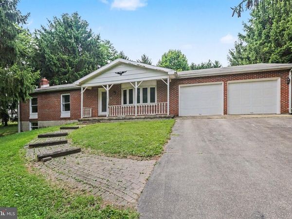140 CODORUS FURNACE ROAD , MOUNT WOLF, PA 17347