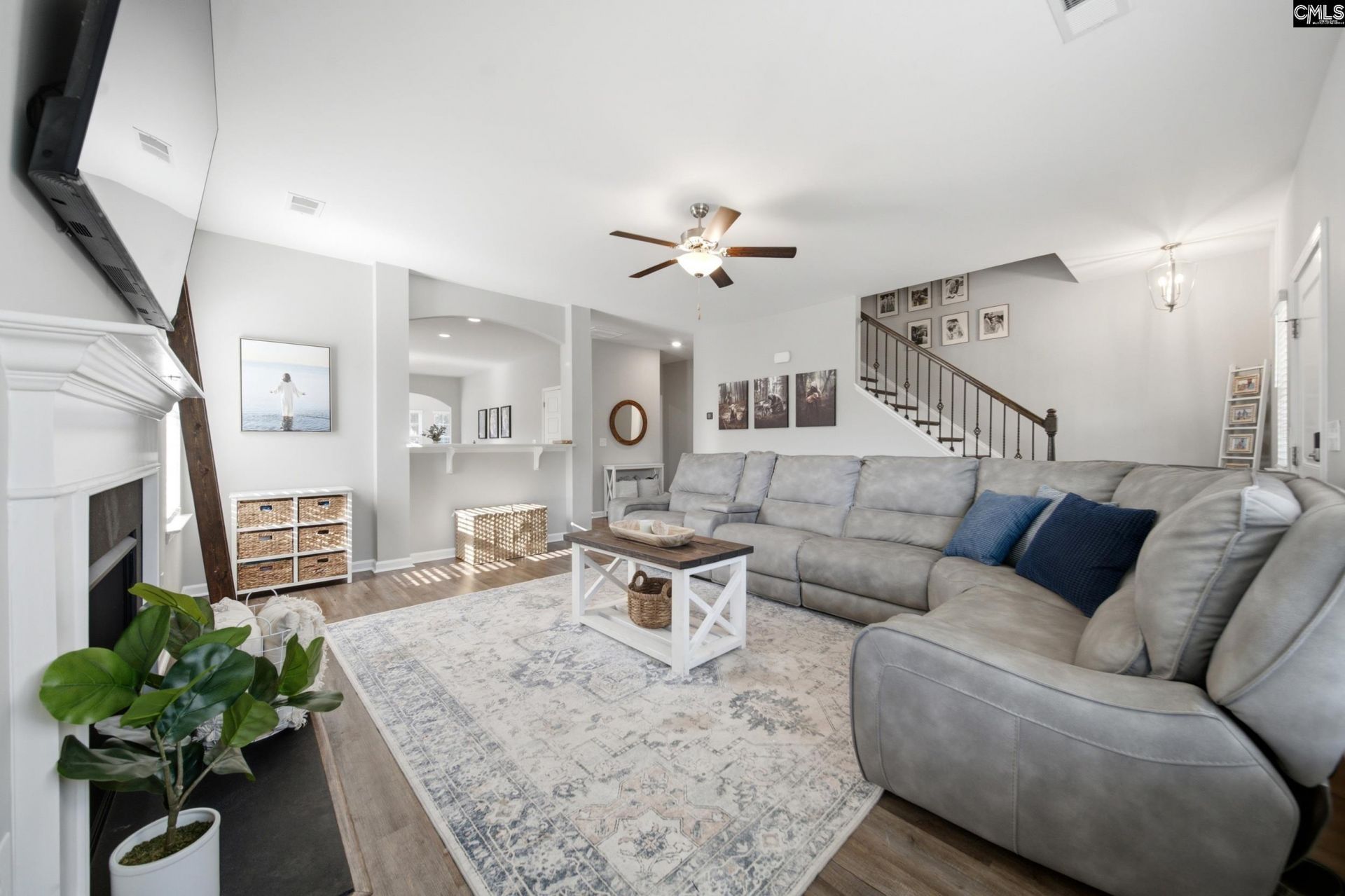 390 Tannery Way  Photo 7