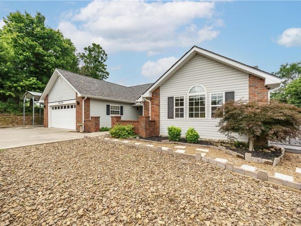 311 Holiday Island Drive , Holiday Island, AR 72631