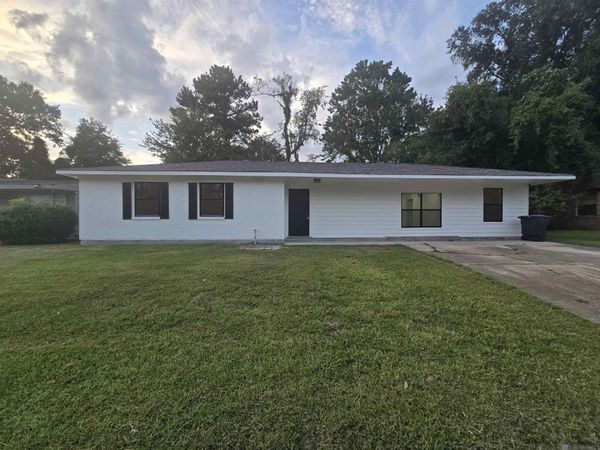 6757 Myrtlewood Dr, Baton Rouge, LA 70812